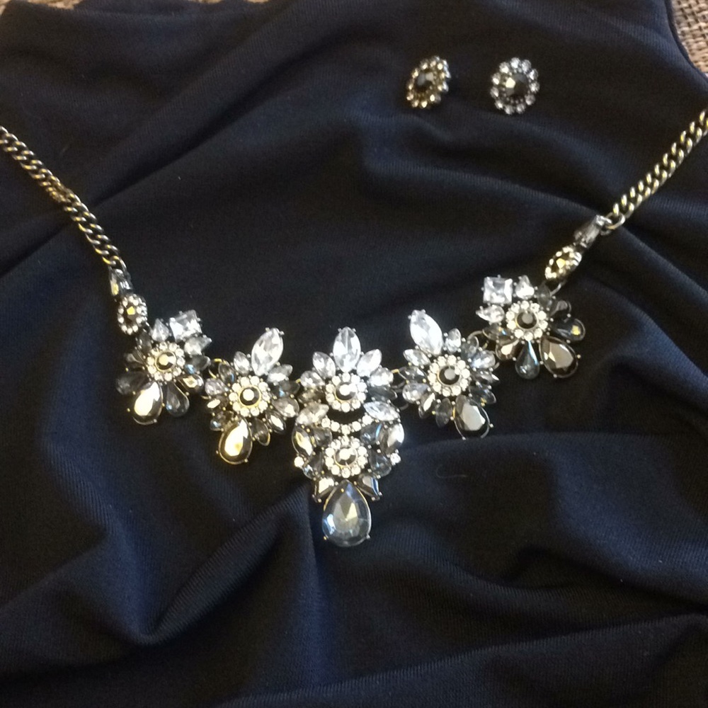 Neckless with matching earrings